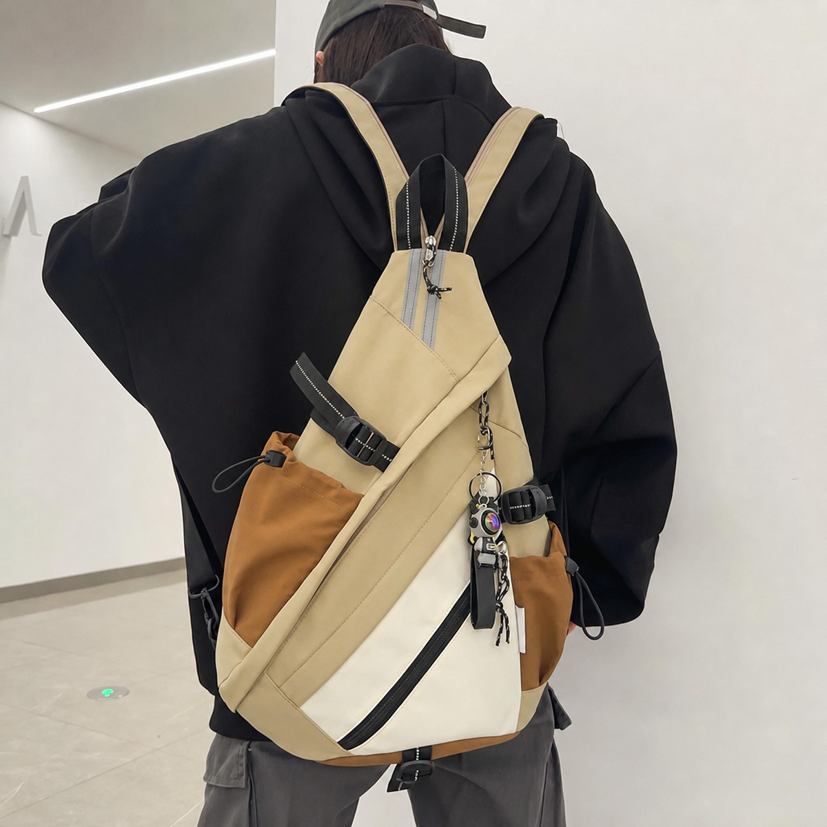 Mochila urbana grande ligera y resistente al agua - 2