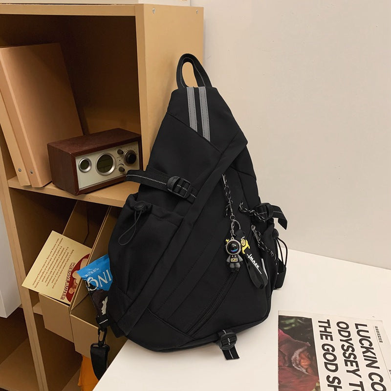 Mochila urbana grande ligera y resistente al agua