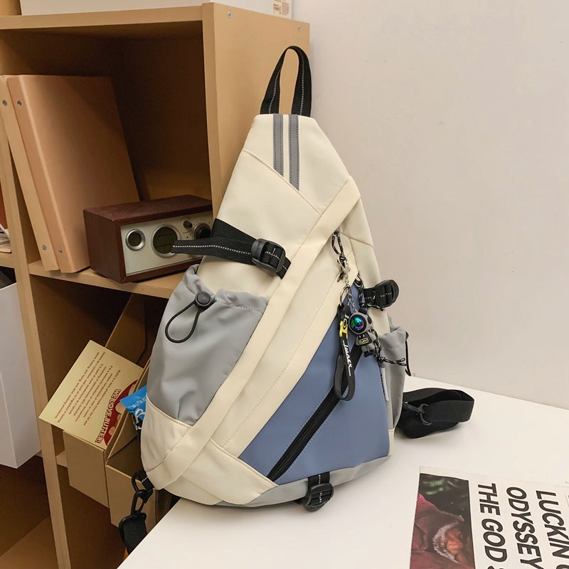 Mochila urbana grande ligera y resistente al agua