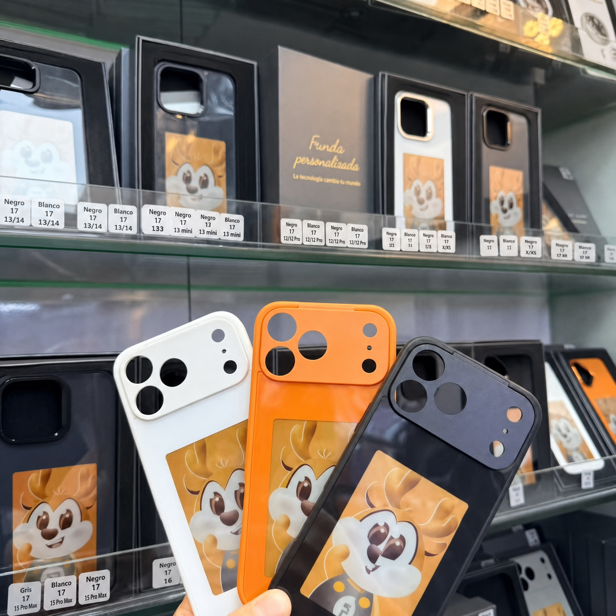 Funda iPhone 17 con Pantalla de Tinta E-ink y NFC - 3
