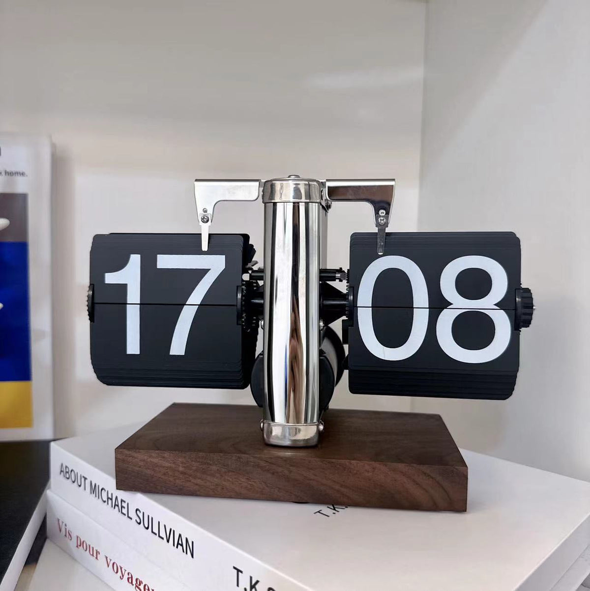 Reloj de Mesa Vintage con Hojas Giratorias