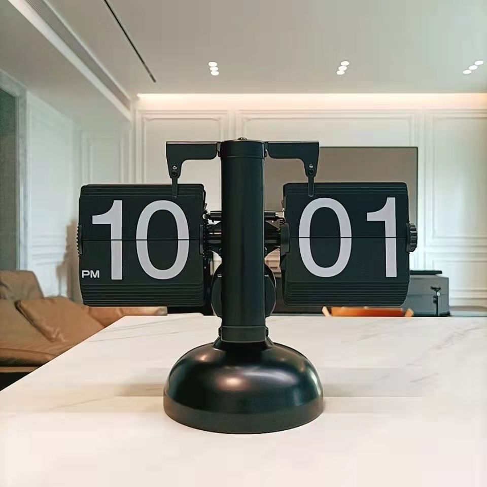 Reloj de Mesa Vintage con Hojas Giratorias