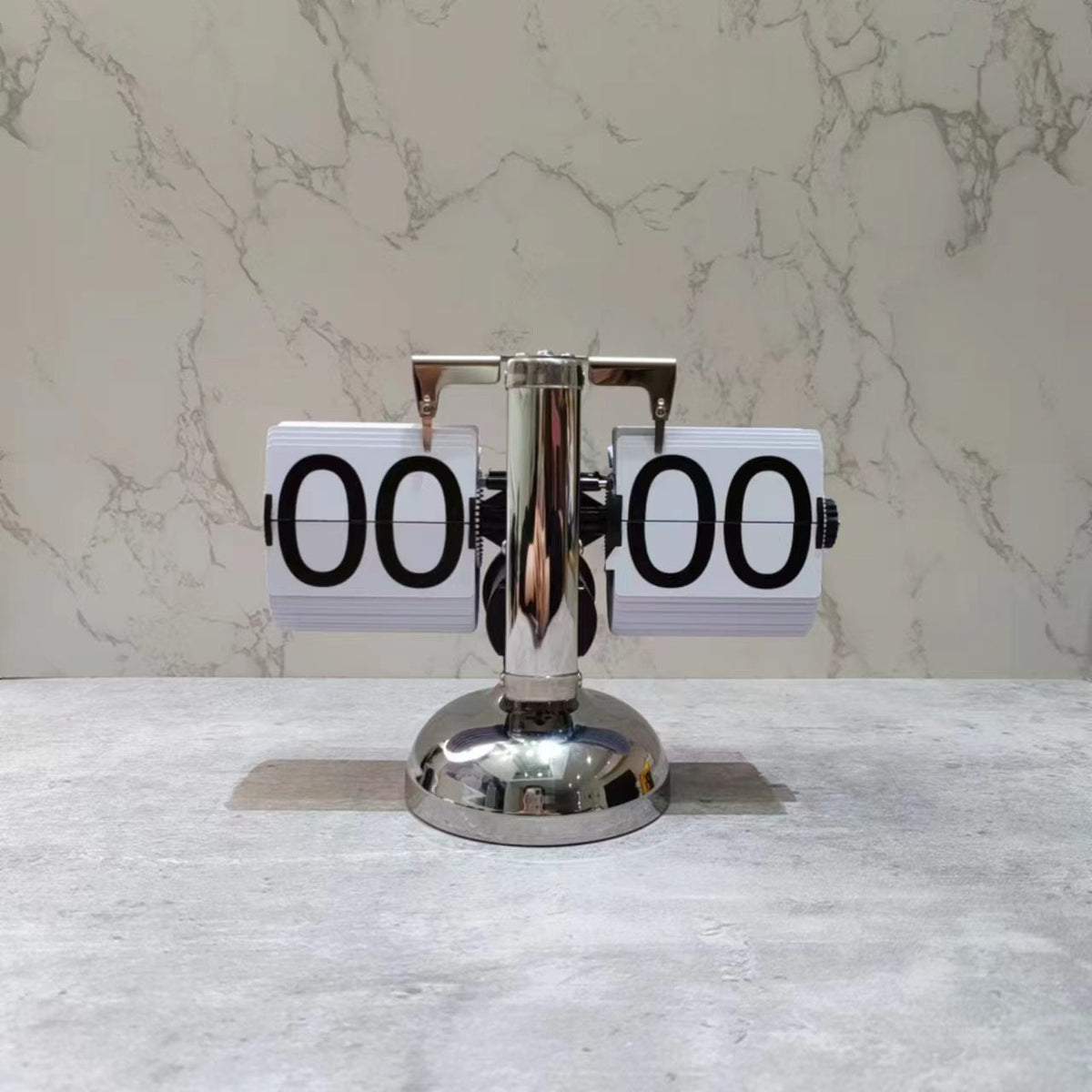 Reloj de Mesa Vintage con Hojas Giratorias
