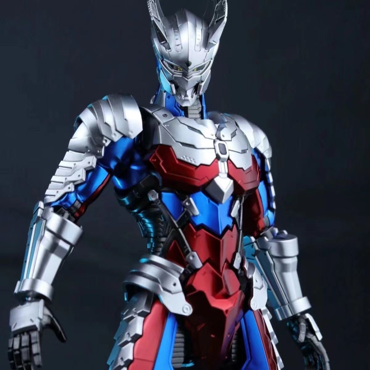 Ultraman Mecha con Armas | Figura articulada 18 y 22 cm - 4