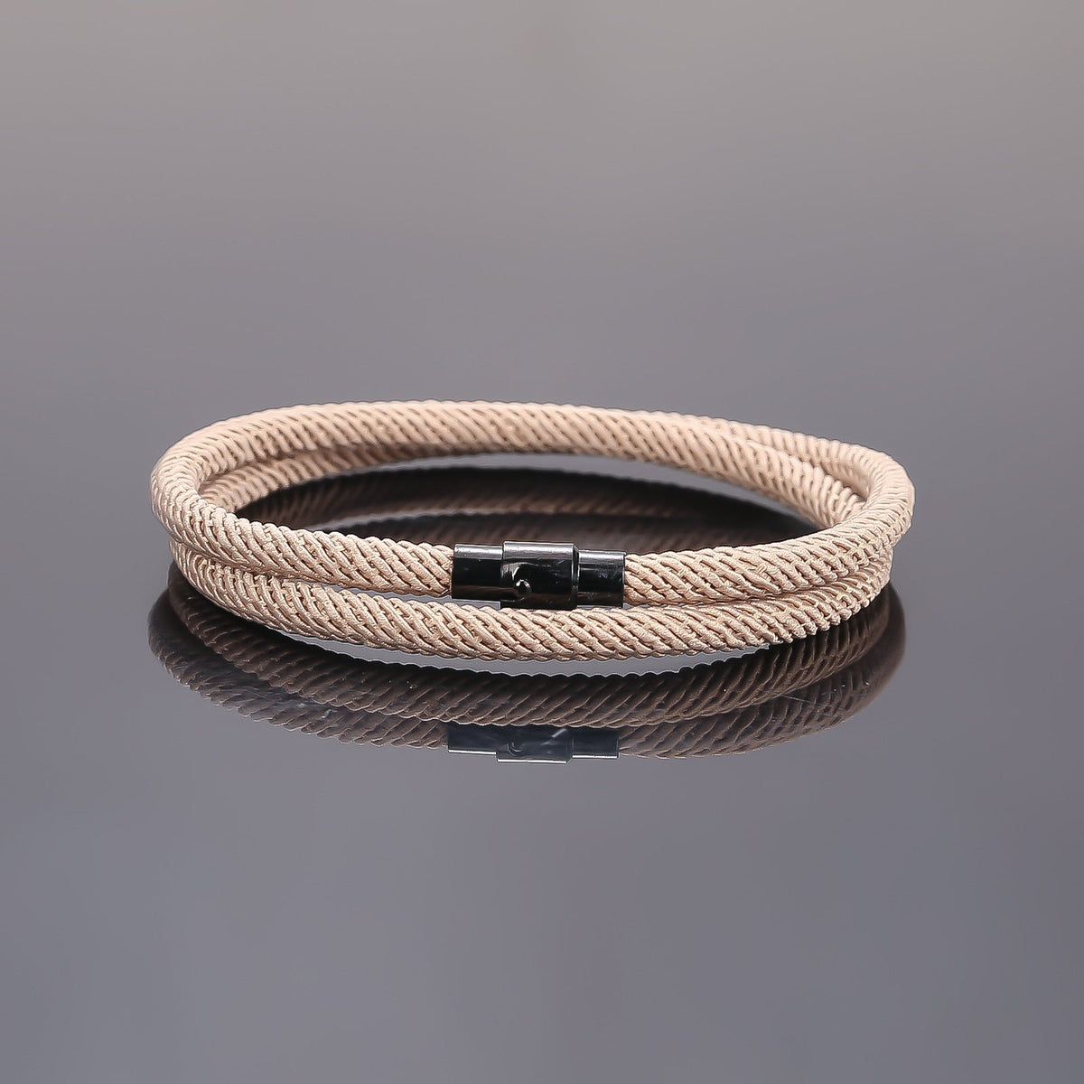 varimg:704565890850:cordon-caqui-broche-mag