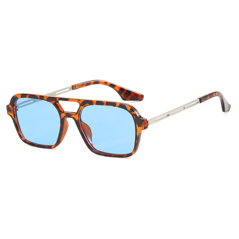 varimg:814452306623:leopardo-lente-azul