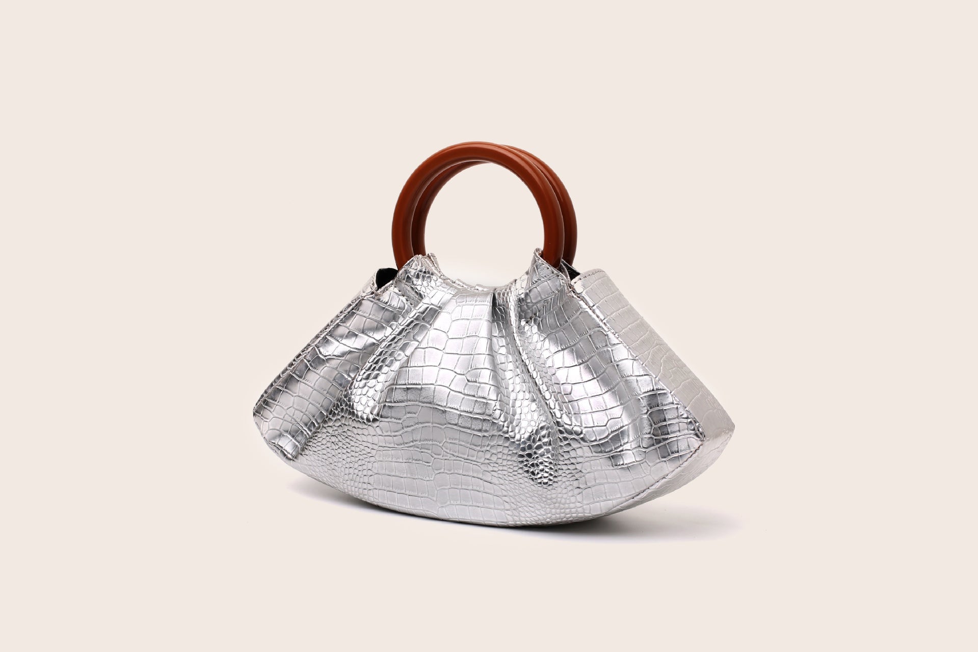 varimg:857767530948:plata