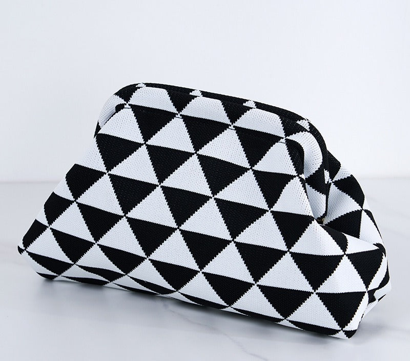 varimg:862836466718:bolsa-triangulos-negro