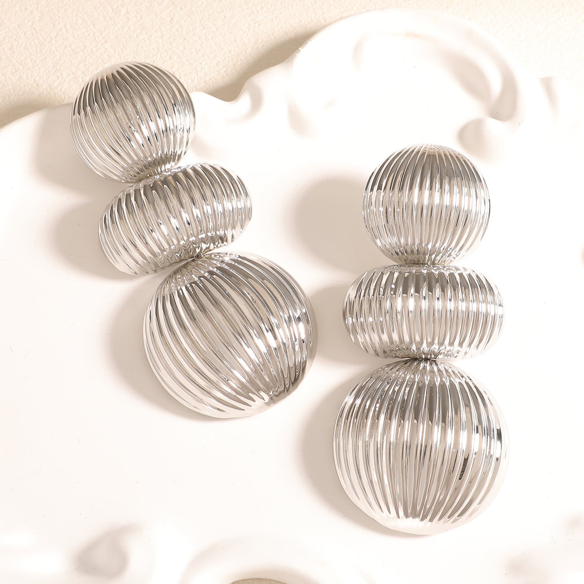 varimg:936566588774:rayas-plata