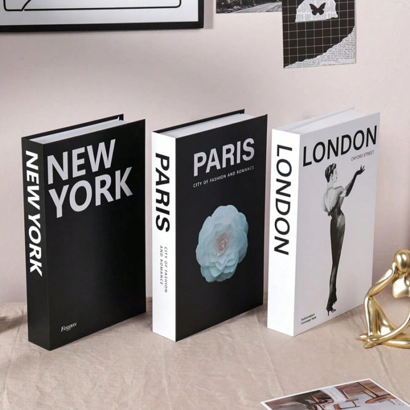 varimg-extra:1043200005821:black-paris-new-york